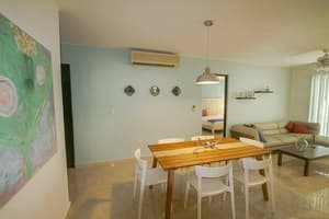 thumbnail: In-room dining