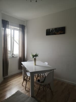 thumbnail: In-room dining