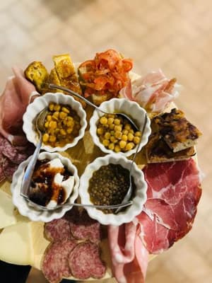 thumbnail: 630827967.jpg