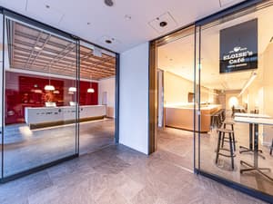 thumbnail: Reception