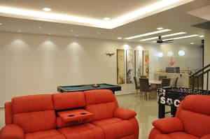 thumbnail: Lobby sitting area