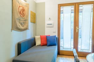 thumbnail: Living area