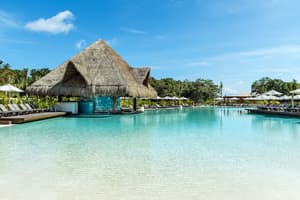 thumbnail: Outdoor pool