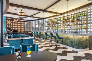 thumbnail: Bar (on property)