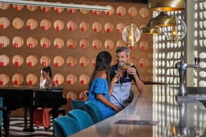 thumbnail: Bar (on property)