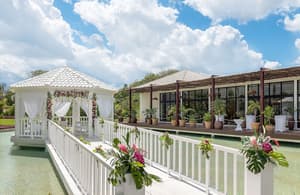 thumbnail: Outdoor wedding area