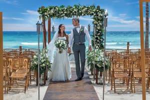 thumbnail: Outdoor wedding area