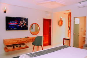 thumbnail: Room