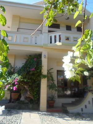 thumbnail: Exterior