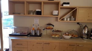 thumbnail: Breakfast area
