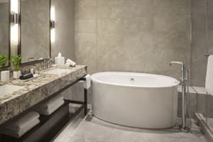 thumbnail: Deep soaking bathtub