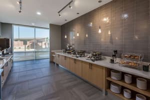 thumbnail: Breakfast area