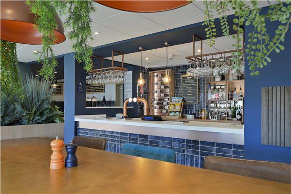 On-Site,Bar/Lounge