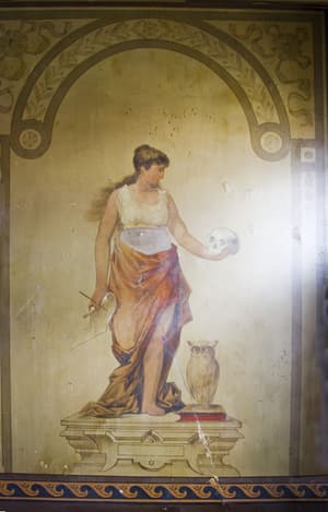 thumbnail: Interior entrance