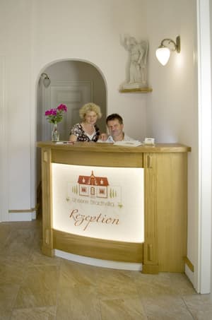 thumbnail: Reception