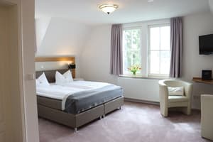 thumbnail: In-room dining