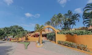 thumbnail: Property grounds