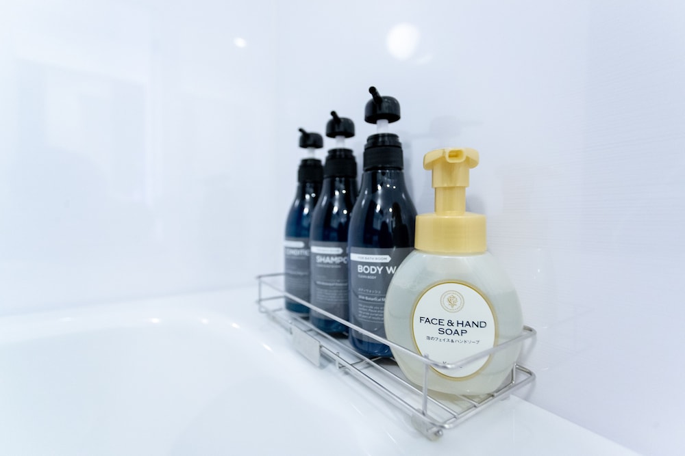 Bathroom amenities