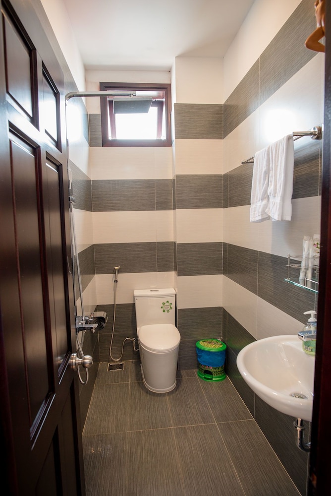 Bathroom shower