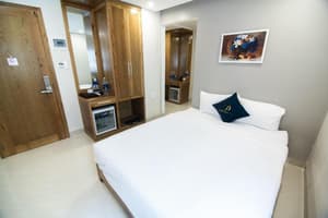thumbnail: Room