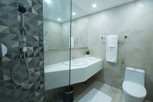 thumbnail: Bathroom