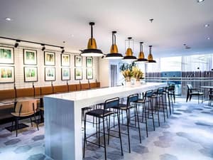 thumbnail: Bar (on property)