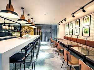 thumbnail: Restaurant