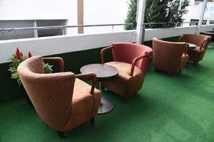 thumbnail: Breakfast area