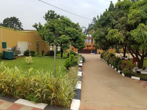 thumbnail: Property grounds