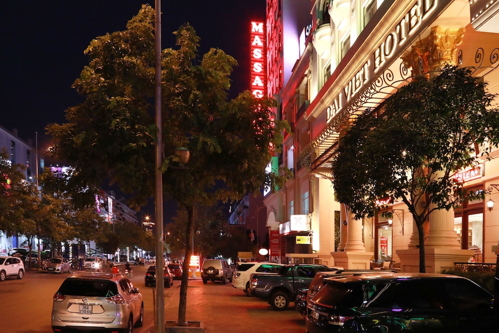 Front of property - evening/night