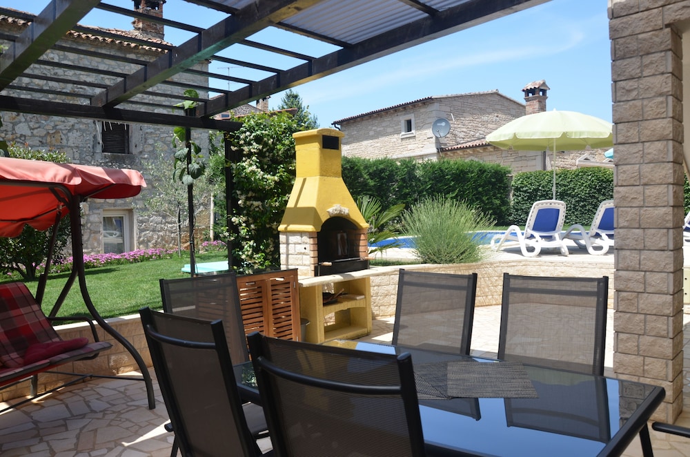 BBQ/picnic area