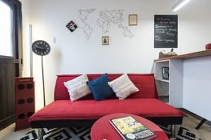 thumbnail: Interior detail