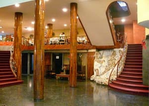 thumbnail: Restaurant