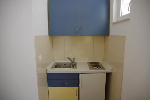 864091618.jpg