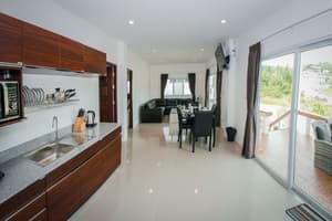 thumbnail: Private kitchenette