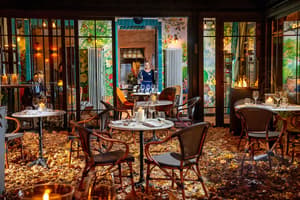 thumbnail: Outdoor dining