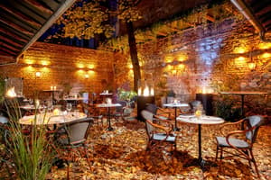 thumbnail: Outdoor dining