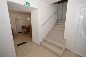 thumbnail: Interior entrance