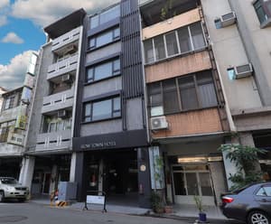thumbnail: Exterior