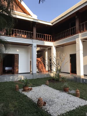 thumbnail: Exterior