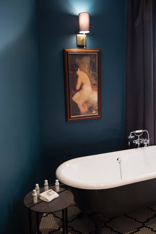 Junior Suite 02.jpg