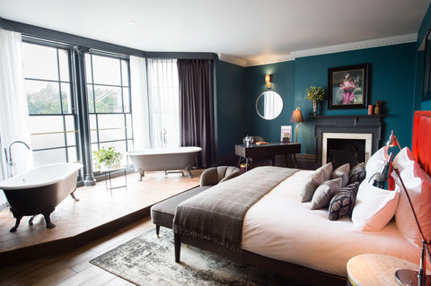 Signature Suite 1.jpg
