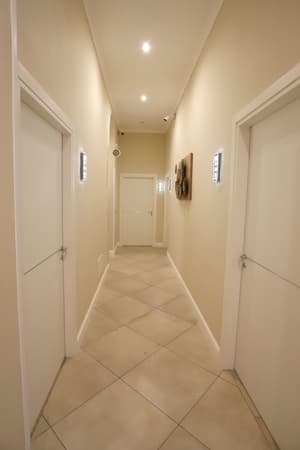 thumbnail: Hallway