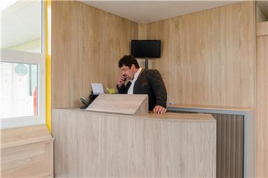 On-Site,Lobby,Reception