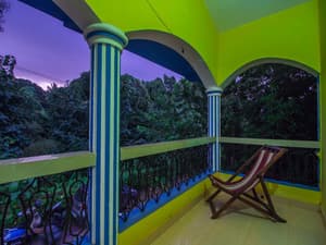 thumbnail: Balcony