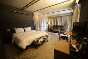 thumbnail: Room