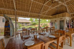 thumbnail: Restaurant