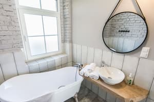 thumbnail: Bathroom