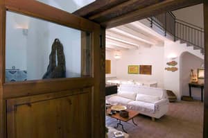 thumbnail: Interior