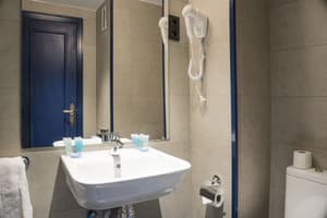 thumbnail: Bathroom